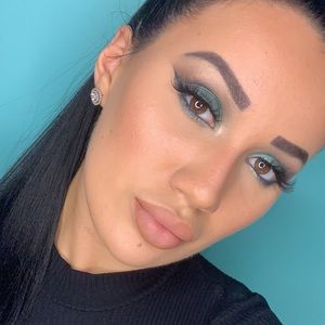 Meet your Posher, Maja